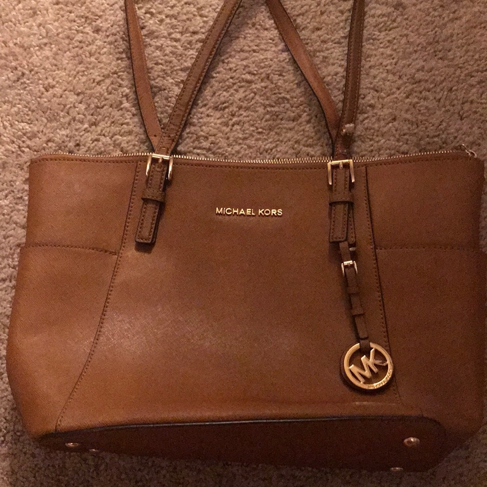Michael kors tote
